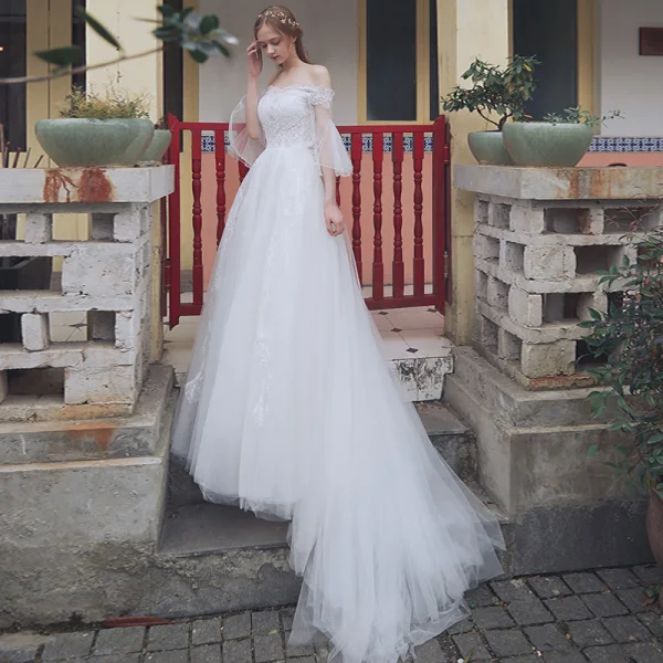 Abordable Champagne Robe De Mariée 2018 Princesse De l'épaule 3/4 Manches Dos Nu Appliques En Dentelle Tribunal Train Volants