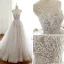 Charmant Gris Transparentes Robe De Bal 2018 Princesse Encolure Dégagée Sans Manches Appliques En Dentelle Tribunal Train Volants Robe De Ceremonie