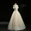 Vintage / Originale Champagne Transparentes Robe De Mariée 2018 Princesse Encolure Carrée Manches Courtes Dos Nu Appliques En Dentelle Perle Perlage Longue Volants