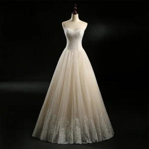 Klassisk Champagne Brudekjoler 2018 Prinsesse Kjæreste Uten Ermer Ryggløse Appliques Blonder Beading Perle Lange Buste