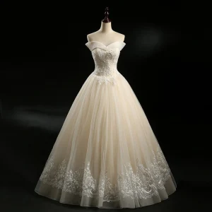 Classic Champagne Wedding Dresses 2018 A Line Princess Off The Shoulder Short Sleeve Backless Rhinestone Beading Appliques Lace Sequins Floor Length Long Ruffle