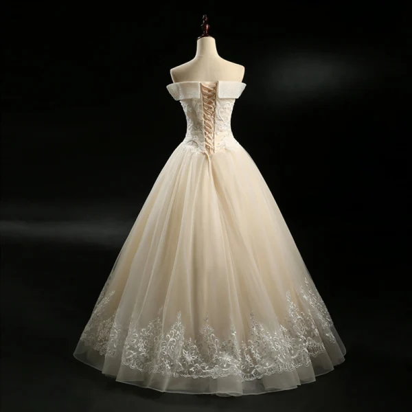 Classique Champagne Robe De Mariée 2018 Princesse De l'épaule Manches Courtes Dos Nu Faux Diamant Perlage Appliques En Dentelle Paillettes Longue Volants