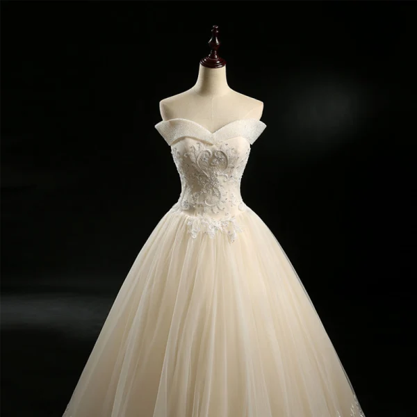 Classique Champagne Robe De Mariée 2018 Princesse De l'épaule Manches Courtes Dos Nu Faux Diamant Perlage Appliques En Dentelle Paillettes Longue Volants