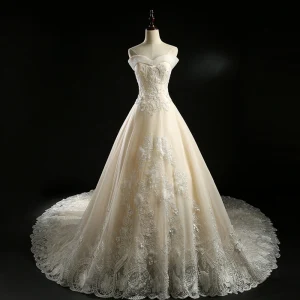 Classique Champagne Robe De Mariée 2018 Princesse De L Épaule Manches Courtes Dos Nu Appliques En Dentelle Fleur Cristal Perlage Royal Train Volants