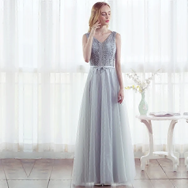Chic / Beautiful Grey Prom Dresses 2017 A-Line / Princess V-Neck Sleeveless Beading Pearl Bow Sash Floor-Length / Long Backless Formal Dresses