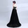 Modern / Fashion Black Cocktail Dresses 2017 A-Line / Princess Sweetheart Sleeveless Embroidered Sweep Train Backless Formal Dresses