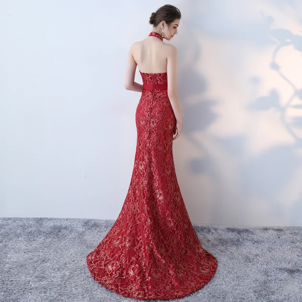 Moderne / Mode Doré Rouge Robe De Soirée 2017 Trompette / Sirène Titulaire Sans Manches Noeud Ceinture Fendue devant Train De Balayage Dos Nu Robe De Ceremonie