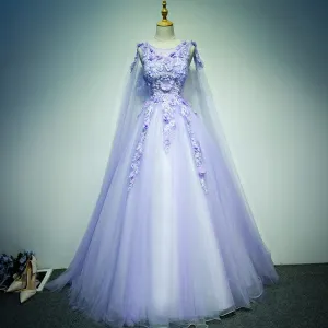 Mooie Prachtige Galajurken 2017 Kant Appliques Rhinestone Parel Mouwloos Ronde Hals Ruglooze Cathedral Train Lila Baljurk