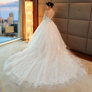 Chic Beautiful White Pierced Wedding Dresses 2017 Ball Gown Scoop Neck Long Sleeve Backless Appliques Lace Sequins Pearl Chapel Train
