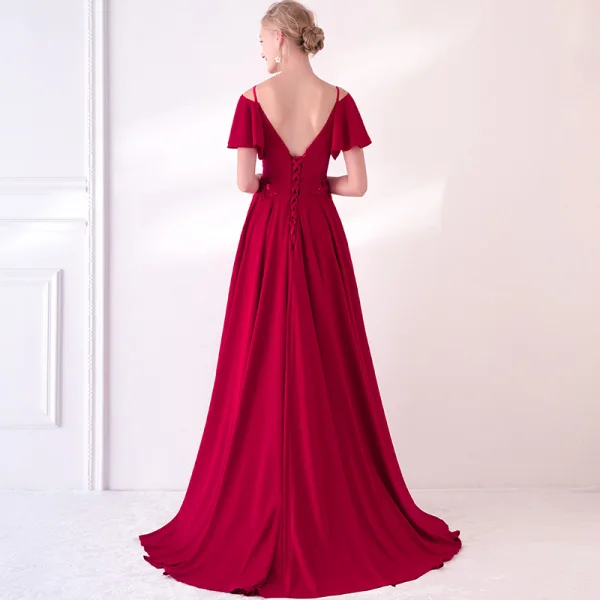 Charmant Bordeaux Robe De Soirée 2018 Princesse Bretelles Spaghetti Bustier Manches Courtes Appliques En Dentelle Paillettes Tribunal Train Volants Dos Nu Robe De Ceremonie