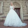 Eleganckie Białe Przebili Suknie Ślubne 2017 Suknia Balowa Wycięciem Bez Rękawów Bez Pleców Aplikacje Z Koronki Trenem Sąd