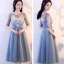 Abordable Bleu Ciel Transparentes Robe Demoiselle D'honneur 2018 Princesse Appliques En Dentelle Noeud Ceinture Thé Longueur Volants Dos Nu Robe Pour Mariage