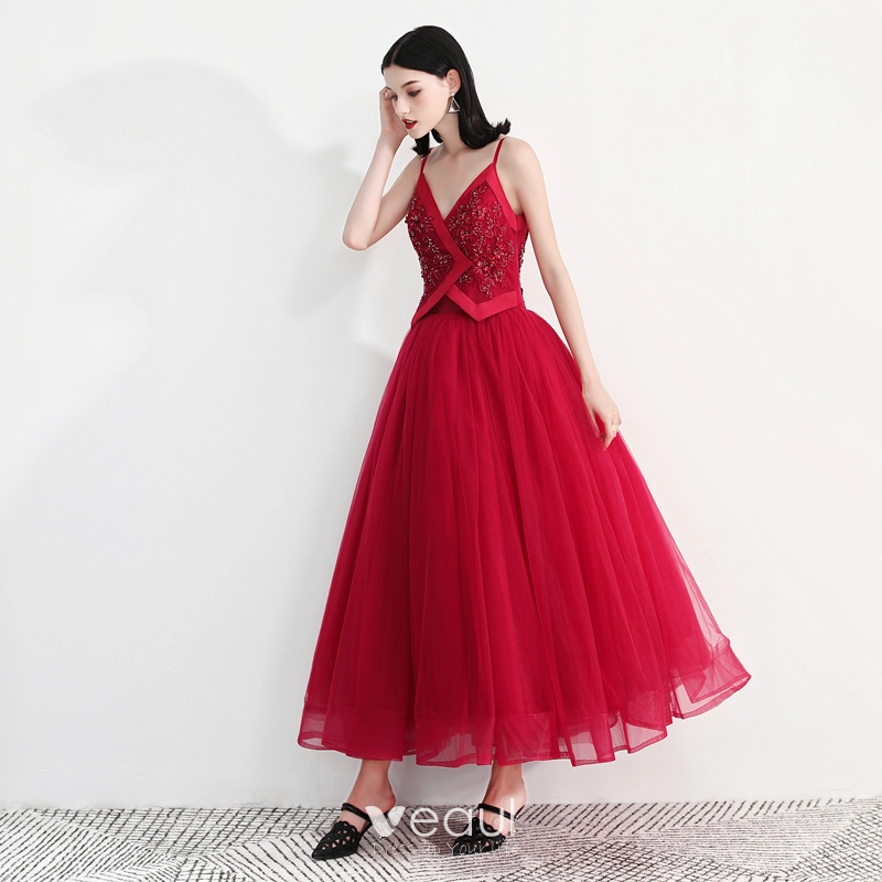 Modern / Fashion Red Prom Dresses 2018 A-Line / Princess Spaghetti Straps Sleeveless Beading Ankle Length Ruffle Backless Formal Dresses