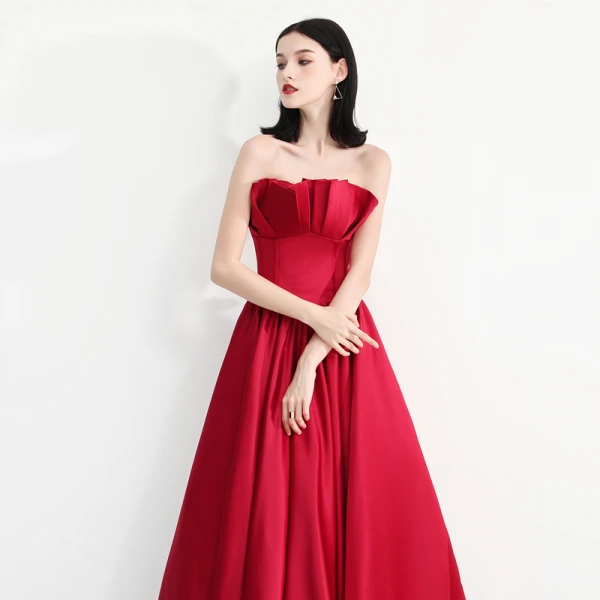 Modern / Fashion Burgundy Evening Dresses  2018 A-Line / Princess Strapless Sleeveless Floor-Length / Long Ruffle Backless Formal Dresses