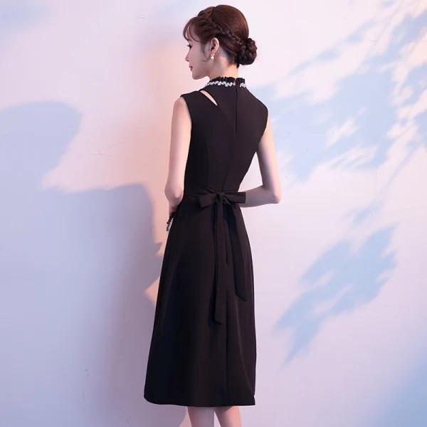 Modest / Simple Black Evening Dresses 2018 A-Line / Princess Scoop Neck Sleeveless Sash Tea-length Formal Dresses