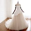 Luxe Champagne Robe De Mariée 2018 Robe Boule De l'épaule Manches Courtes Dos Nu Perle Perlage Paillettes Cathedral Train Volants