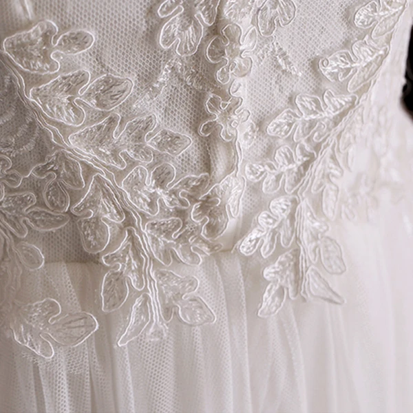 Modest / Simple White Wedding Dresses 2018 A-Line / Princess Off-The-Shoulder Short Sleeve Backless Appliques Lace Floor-Length / Long Ruffle