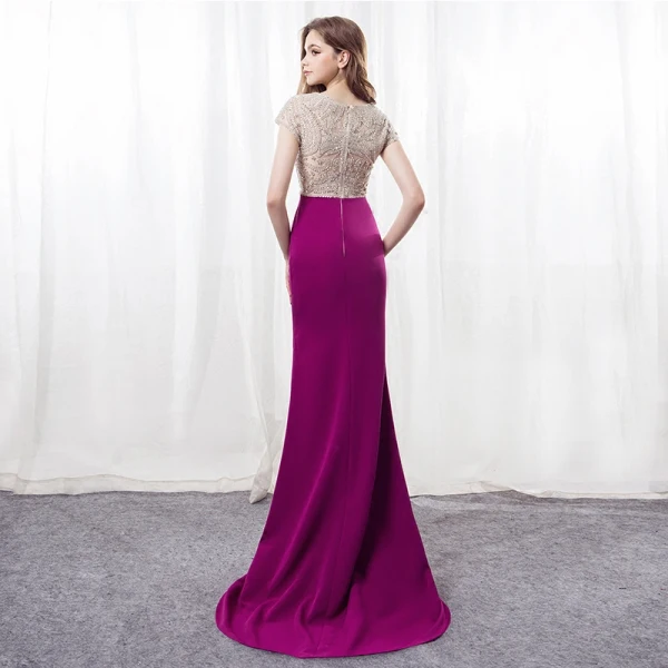 Modern Fuchsia Avondjurken 2018 Trompet / Zeemeermin V-Hals Korte Mouwen Kralen Rhinestone Sweep Trein Gelegenheid Jurken