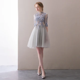 Sexy Gris Percé De Retour Robe De Graduation 2018 Princesse Col Haut 1 2 Manches En Dentelle Appliques Fleur Perle Faux Diamant Courte Volants