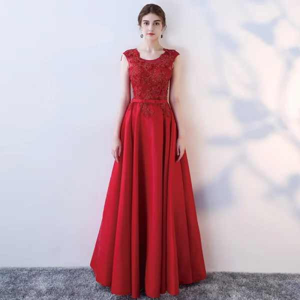 Chic / Belle Rouge Robe De Soirée 2017 Princesse Encolure Dégagée Sans Manches Appliques En Dentelle Perlage Noeud Ceinture Longue Dos Nu Robe De Ceremonie