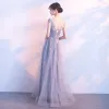 Chic / Belle Gris Robe De Bal 2017 Princesse Encolure Dégagée Sans Manches Appliques En Dentelle Longue Dos Nu Robe De Ceremonie