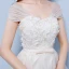 Hög Låg Champagne Tärnklänningar 2018 Prinsessa Appliqués Blomma Rosett Skärp Asymmetrisk Ruffle Halterneck Klänning Till Bröllop