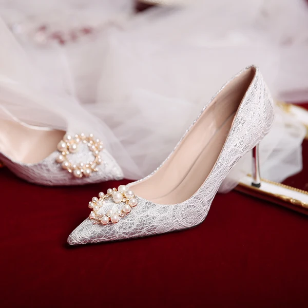 Elegant Charming Silver Lace Wedding Shoes 2020 Pearl Rhinestone 8 cm Stiletto Heels Pointed Toe Wedding Pumps