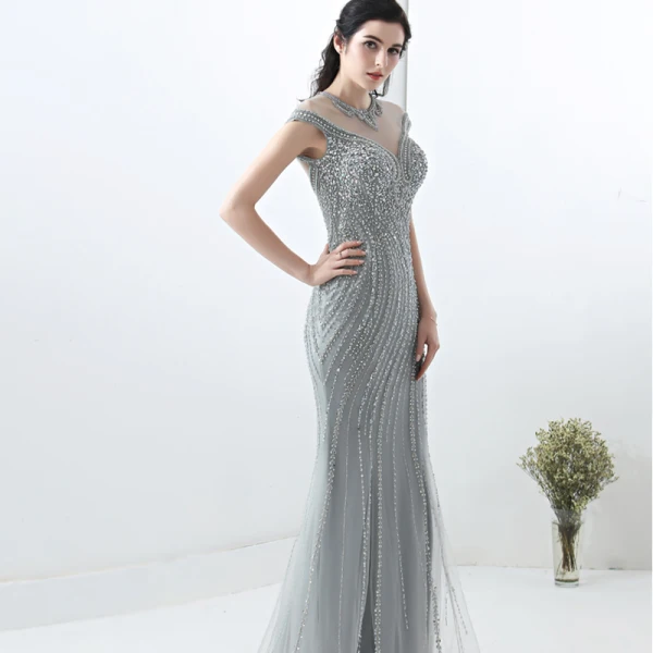 Scintillantes Gris Robe De Soirée 2018 Trompette / Sirène Fait main Perlage Cristal Perle Faux Diamant Paillettes Encolure Dégagée Sans Manches Train De Balayage Robe De Ceremonie