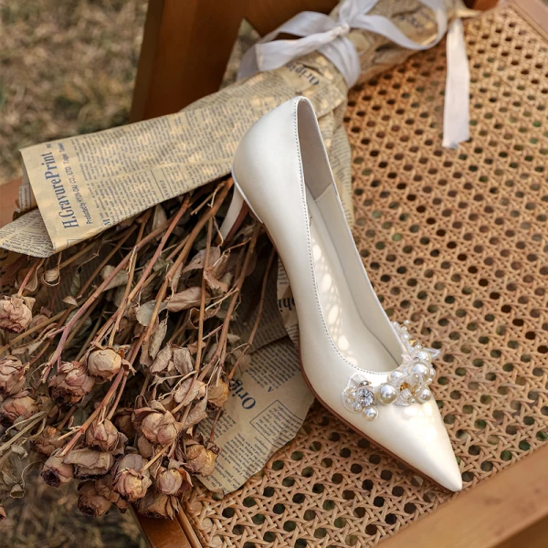 Classy Ivory Pearl Rhinestone Wedding Shoes 2020 8 cm Stiletto Heels Pointed Toe Wedding Pumps