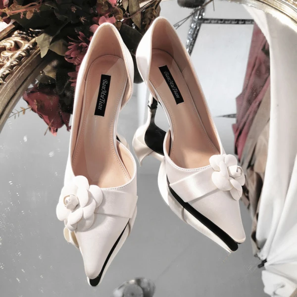 Élégant Vintage / Originale Ivoire Fleur Chaussure De Mariée 2020 Cuir 7 cm Talons Aiguilles À Bout Pointu Mariage Escarpins