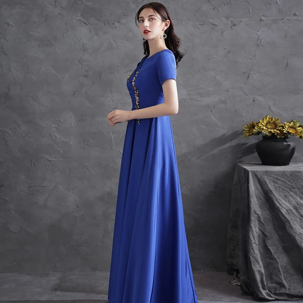 Modest  Grey Crystal Rhinestone Satin Evening Dresses  2021 A-Line / Princess Scoop Neck Short Sleeve Floor-Length / Long Evening Party Formal Dresses