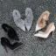 Schöne Schwarz Strassenmode Plüsch Wildleder Damenschuhe 2021 10 cm Stilettos Spitzschuh Offene Seite Hochhackige