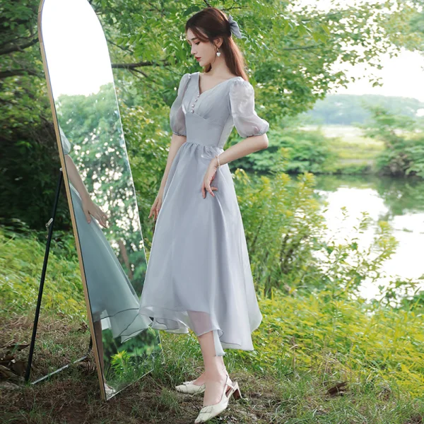 Modest / Simple Sky Blue Bridesmaid Dresses 2021 A-Line / Princess V-Neck Bow Short Sleeve Backless Tea-length Wedding Party Dresses