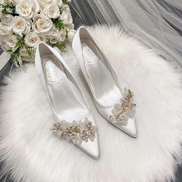 Elegant Ivory Beading Pearl Rhinestone Wedding Shoes 2022 9 cm Stiletto Heels Pointed Toe Wedding Pumps High Heels