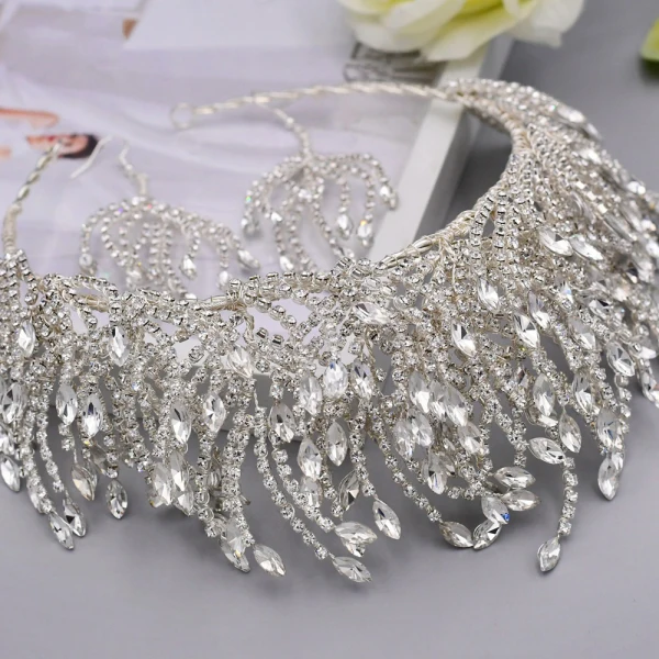 Sjarmerende Sølv Rhinestone Tiara Har Tilbehor 2022 Bryllup Tilbehør