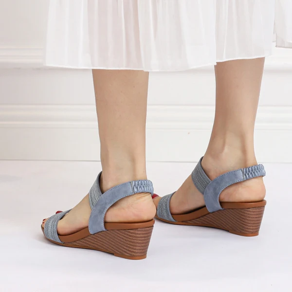Fashion Gold Street Wear Ankle Strap Womens Sandals 2021 5 cm Wedges Open / Peep Toe Sandals