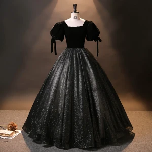 Vintage Originale Noire Velours Glitter Princesse Robe De Bal 2024 Encolure Carrée Quinceañera Printemps Manches Courtes Robe De Cérémonie