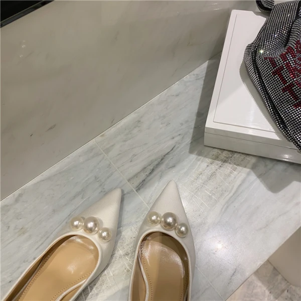 Fashion White Dating Pearl Pumps 2021 7 cm Stiletto Heels Pointed Toe Pumps High Heels