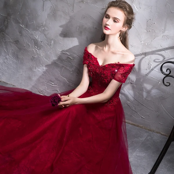 Sexy Burgundy Evening Dresses 2018 A-Line / Princess Lace Appliques Beading Crystal Off-The-Shoulder Backless Sleeveless Floor-Length / Long Formal Dresses