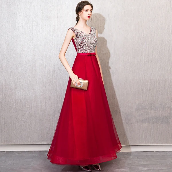 Chic / Beautiful Burgundy Evening Dresses 2019 A-Line / Princess Beading Sequins Bow V-Neck Backless Sleeveless Floor-Length / Long Formal Dresses