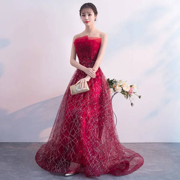 Sparkly Burgundy Evening Dresses 2018 A-Line / Princess Lace Flower Rhinestone Sequins Strapless Backless Sleeveless Sweep Train Formal Dresses