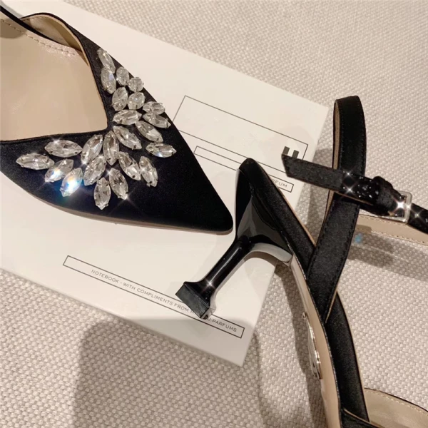 Glitzernden Silber Brautschuhe 2019 Leder Kristall Pailletten Knöchelriemen 6 cm Stilettos Spitzschuh Hochzeit Hochhackige