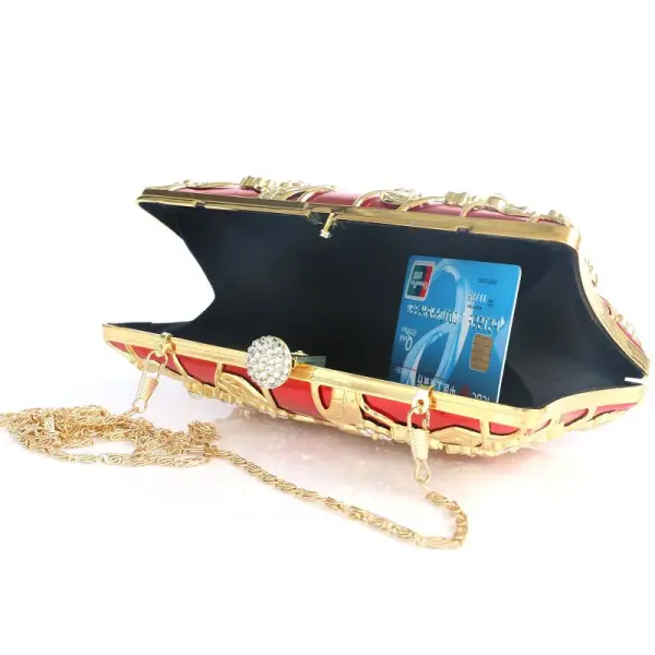 Chic / Belle Rouge Pochette Perlage Faux Diamant Métal Soirée Accessorize 2019