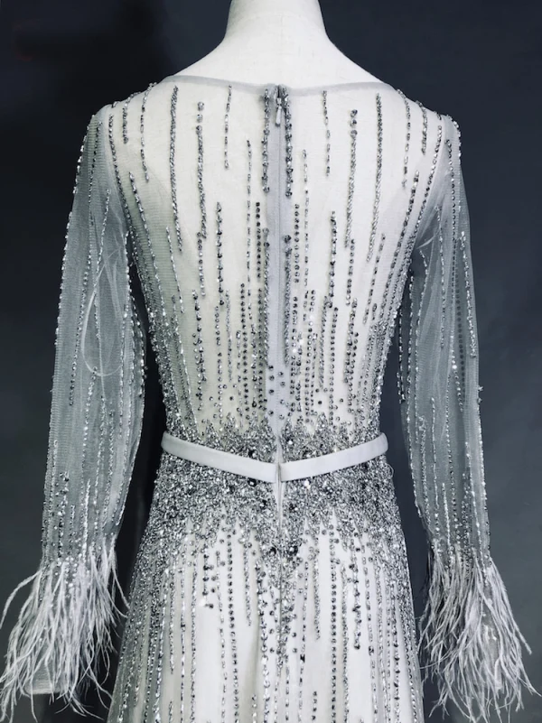 Haut de Gamme Champagne Robe De Soirée 2019 Princesse Encolure Dégagée Fait main Perlage Faux Diamant Ceinture Manches Longues Plumes Longue Robe De Ceremonie