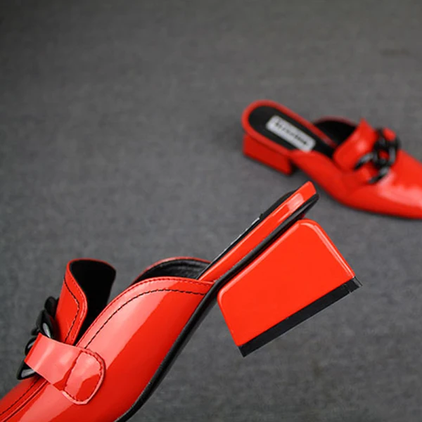 Vintage Weiß Freizeit Pantolette & Flip-Flops 2019 Leder Thick Heels Quadratische Zehe Damenschuhe