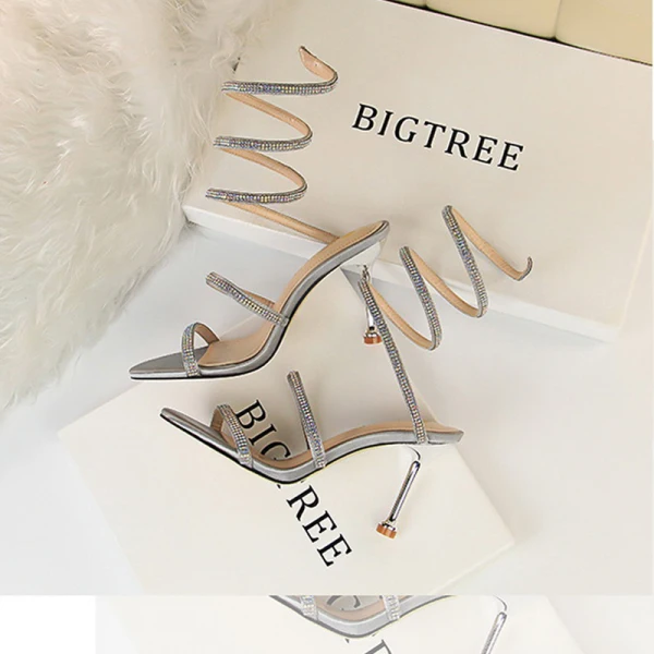 Charmant Argenté Soirée Chaussures Femmes 2019 Faux Diamant 8 cm Talons Aiguilles Peep Toes / Bout Ouvert Talons Hauts