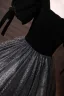 Vintage Schwarz Samt Glanz Prinzessin Ballkleider 2024 Eckiger Ausschnitt Quinceañera Frühling Kurze Ärmel Festliche Kleider