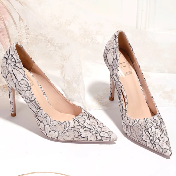Sparkly Nude Lace Embroidered Wedding Shoes 2020 Glitter Sequins 10 cm Stiletto Heels Pointed Toe Wedding Pumps