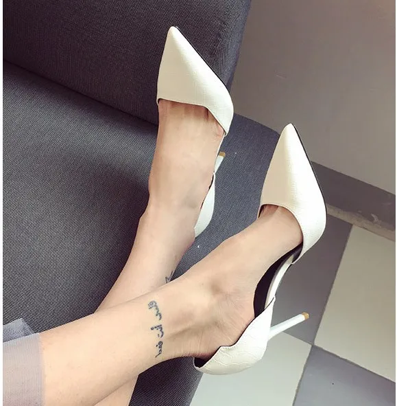 Piękne Srebrny Zużycie ulicy Buty Damskie 2020 Skóry Lakierowanej 9 cm Szpilki Szpiczaste Na Obcasie