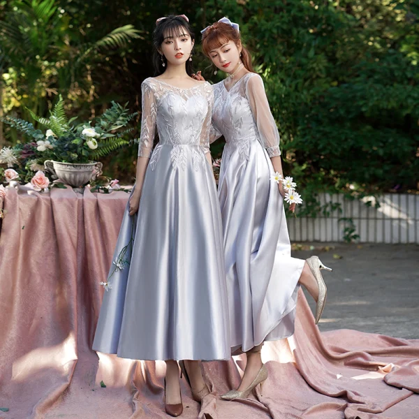 Elegant Silver Grey Satin Bridesmaid Dresses 2021 A-Line Princess Scoop Neck Lace Flower